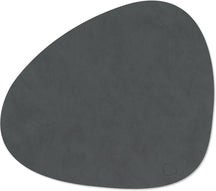 LIND DNA Placemats Nupo - Leer - Anthracite - Curved - Afwasbaar - 44 x 37 cm - 2 Stuks