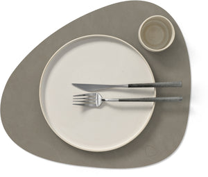 LIND DNA Placemats Nupo - Leer - Flint Grey - Curved - 44 x 37 cm - 2 Stuks