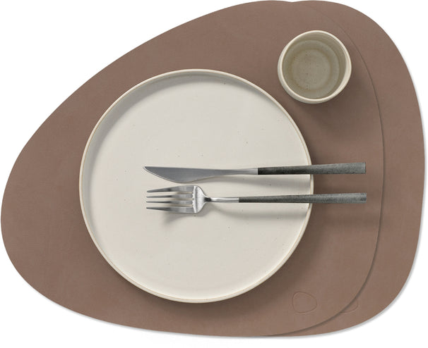 LIND DNA Placemats Nupo - Leer - Truffle - Curved - 44 x 37 cm - 2 Stuks