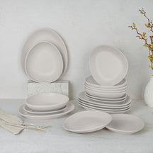 Berlinger Haus Serviesset Mat Crème Ovaal - 18-Delig / 6 Personen - 6 dinerborden, 6 ontbijtborden en 6 diepe borden