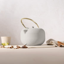 Berlinger Haus Theepot met RVS Filter - Gietijzer Mat Crème - 1 Liter
