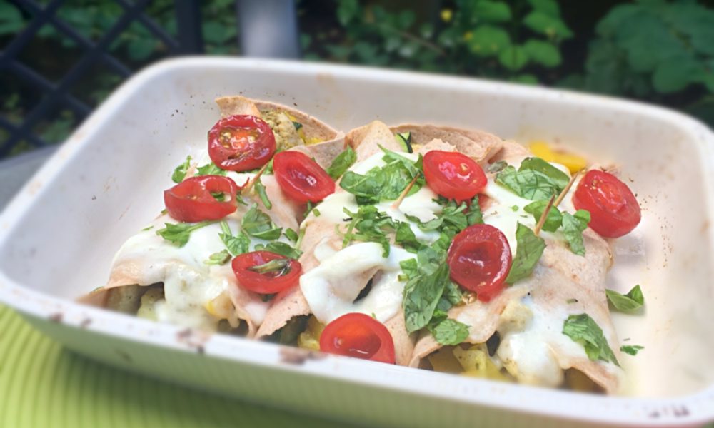 Knapperige wraps gevuld met pestokip, geroosterde groenten en gesmolten mozzarella