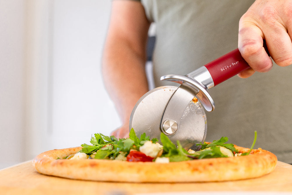 KitchenAid Pizzasnijder Classic Keizerrood 23.5 cm