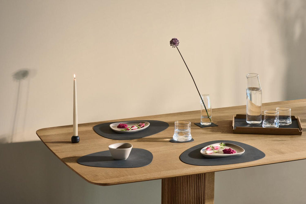 LIND DNA Placemats Nupo - Leer - Anthracite - Curved - Afwasbaar - 44 x 37 cm - 2 Stuks