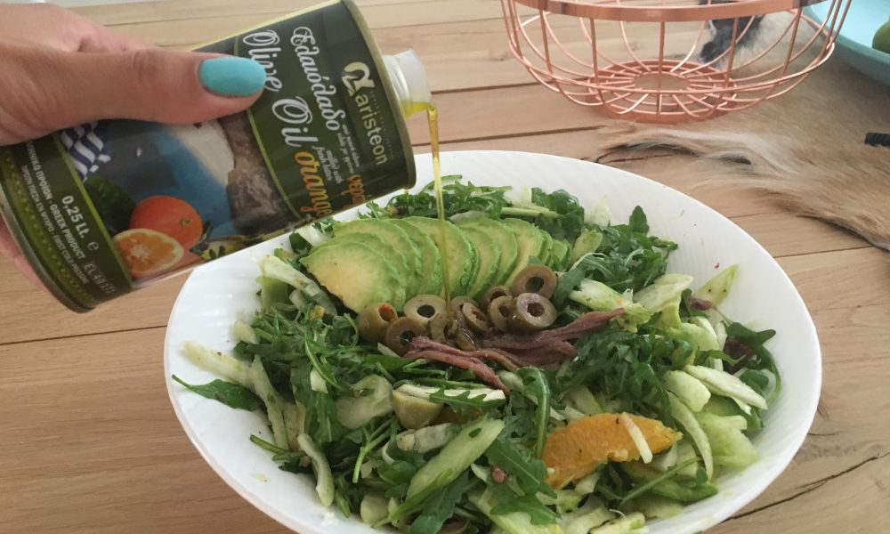 Frisse salade met venkel, avocado en sinaasappel