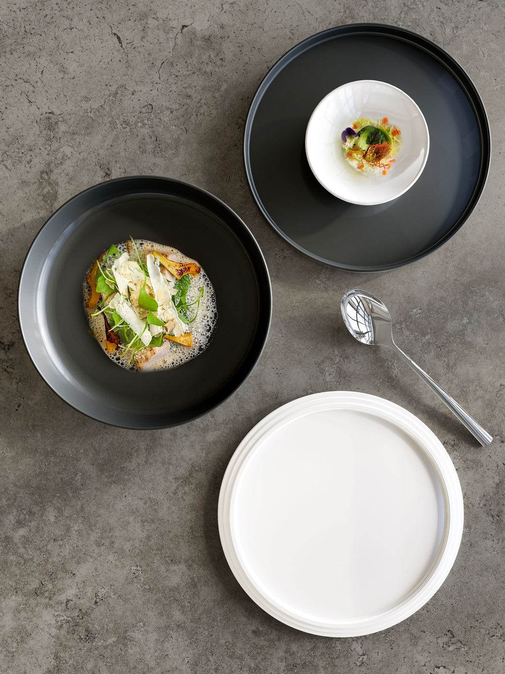 Villeroy & Boch Serviesset La Boule - Zwart / Wit 7-delig / 2 personen - 2x kom, 2x schaal, 2x universeel bord, 1x serveerschaal