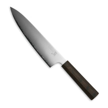 Yaxell Koksmes Hana 20 cm 3 laags RVS met donkerbruin pakkahouten heft, vrijstaand op witte achtergrond