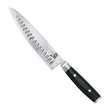 Yaxell Koksmes Ran met anti-kleefkuiltjes 20 cm 69 laags damaststaal met canvas Micarta heft, vrijstaand op witte achtergrond