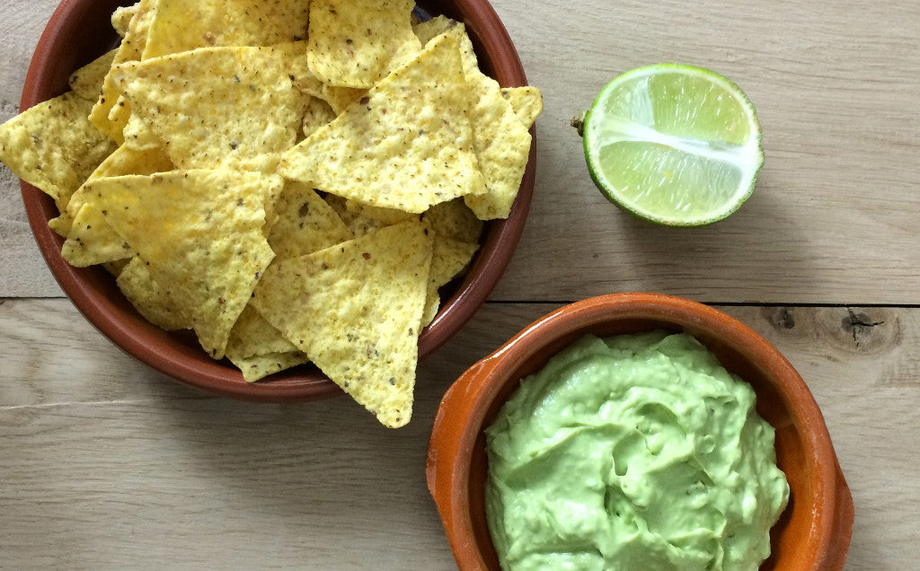 Romige zelfgemaakte guacamole in een handomdraai