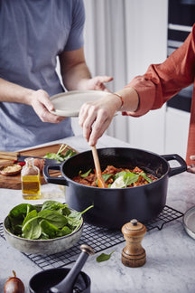 Alva Braadpan met deksel - Dutch Oven Nori Gietijzer ø 26 cm + Gratis handvaten - geëmailleerde anti-aanbaklaag