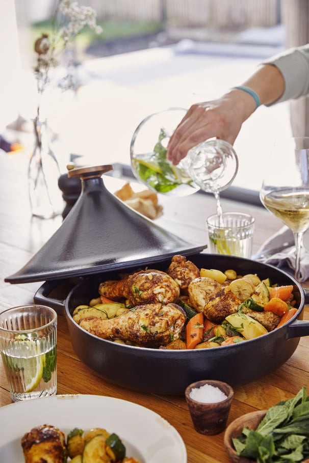 Alva Tajine Nori Inductie ø 28 cm / 3 liter + Gratis Leren Handvaten - geëmailleerde anti-aanbaklaag - geschikt voor alle warmtebronnen