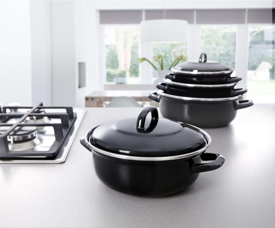 BK Braadpan Fortalit Emaille Zwart ø 28 cm / 4 Liter - sfeerbeeld 4