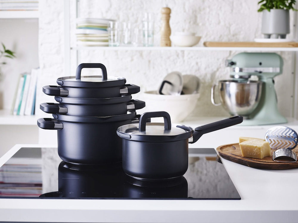 BK Pannenset Flow Cool Zwart 4-delig - RVS - Kookpan ø 16, 18, 20 cm & Steelpan ø 16 cm