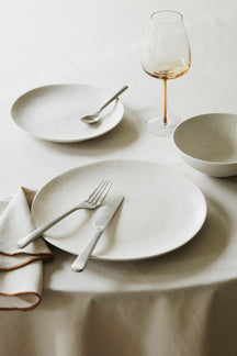 Broste Copenhagen Serviesset Nordic Vanilla 6-delig / 2 personen - 2 dinerborden, 2 ontbijtborden en 2 kommen