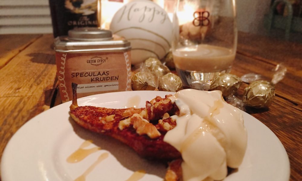 Warme gegrilde peer met een romige Bailey's mascarpone saus