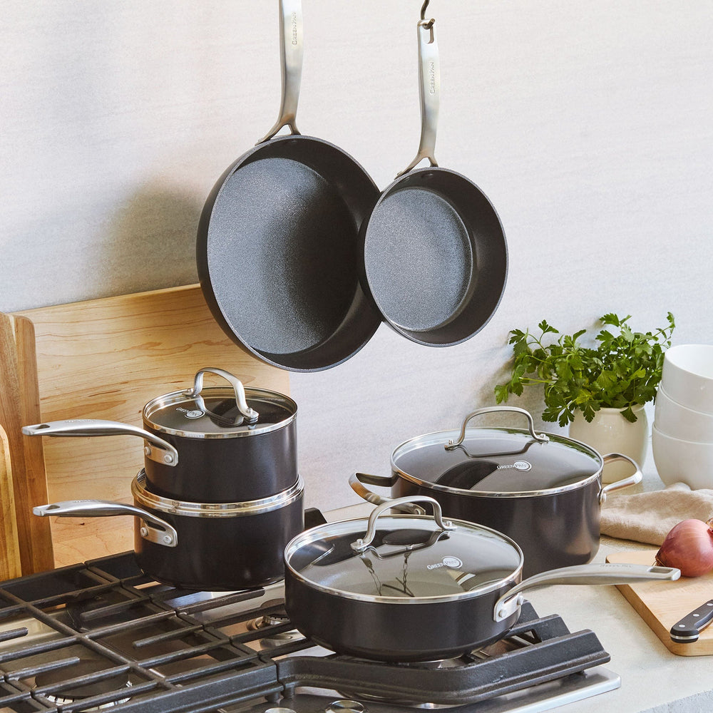 GreenPan Hapjespan met deksel Copenhagen Zwart ø 28 cm / 4.3 Liter - sfeerbeeld 2
