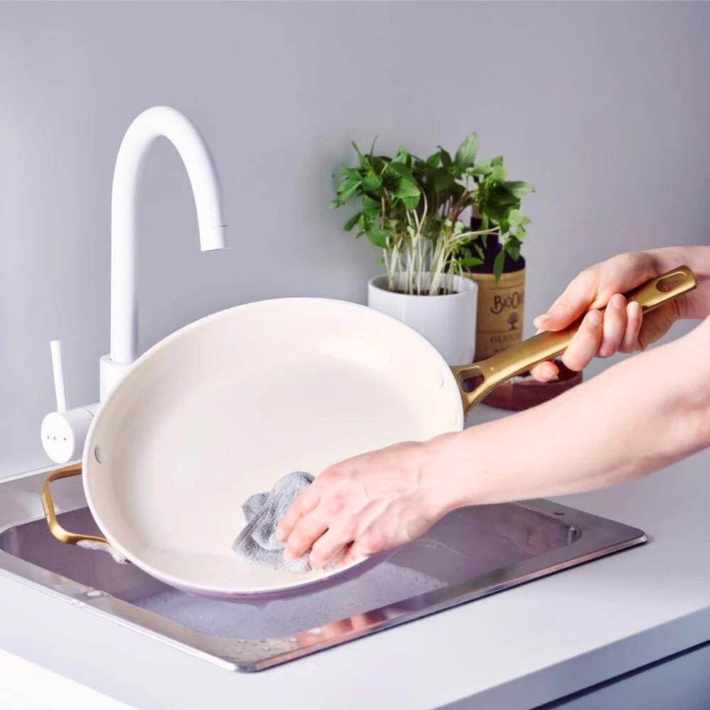 GreenPan Koekenpannenset Padova Reserve Blush Pink ø 20 & 26 cm - sfeerbeeld 1