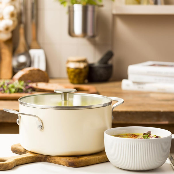 KitchenAid Kookpan Aluminium Almond Cream ø 20 cm / 3.1 Liter - keramische anti-aanbaklaag