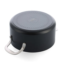 KitchenAid Kookpan Aluminium Mat Zwart ø 24 cm / 4.9 Liter - onderaanzicht