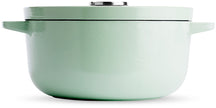 KitchenAid Braadpan Gietijzer Pistachio ø 22 cm / 3.3 Liter - zijaanzicht