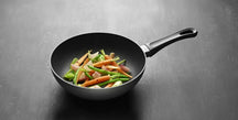 SCANPAN Wokpan Classic Induction ø 24 cm - geschikt voor alle warmtebronnen - standaard anti-aanbaklaag